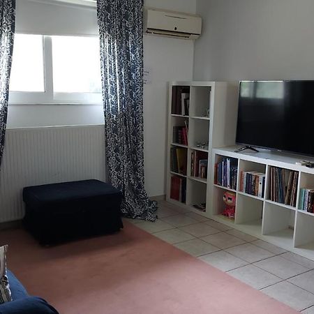 Joan'S Airport Apartment Artemi Extérieur photo